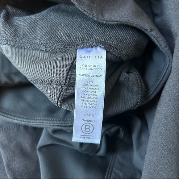 NWOT Athleta Headlands Hybrid Cargo Tights, Black Size 8 - Picture 11 of 12